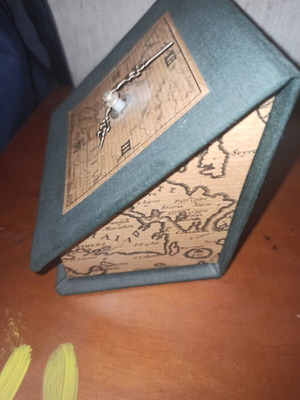 Decorative tabletop clock new