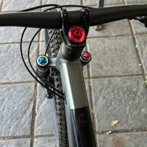 Cube Analog mountain bike like new with FOX suspension and tubeless tyres