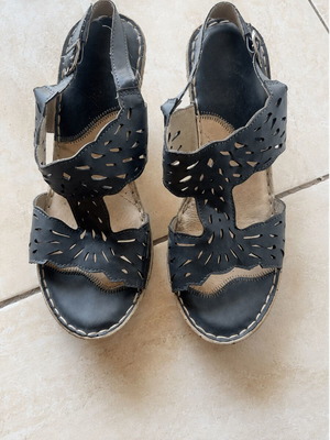 Parex black platform sandals with perforated design, size 38