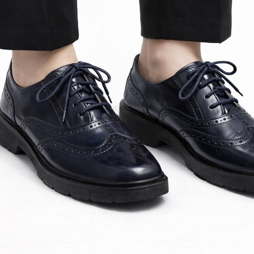 Shoes used, very dark blue, size 38
