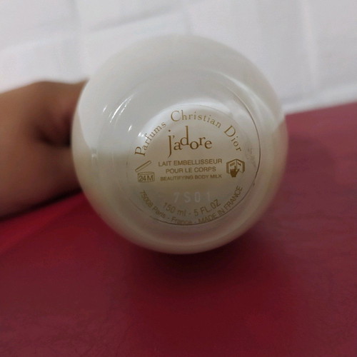 J'adore parfums Christian Dior body milk used