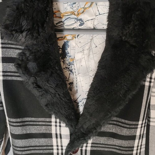 90plusninety women's coat black and white checkered like new with fur