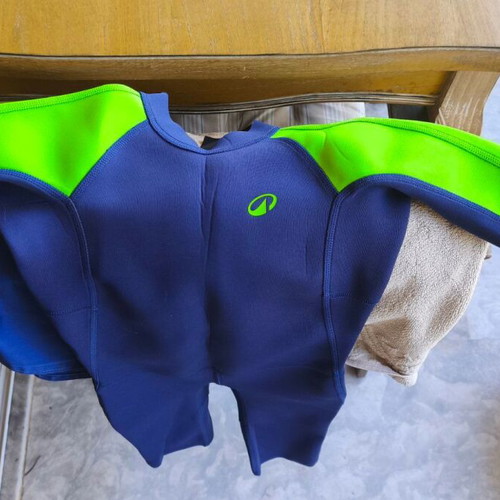 Tribord children's neoprene wetsuit size 8–9 years new
