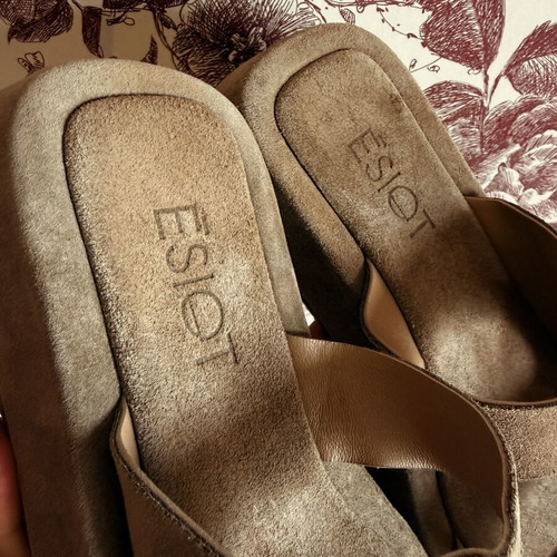 Esiot leather sandals used, size 36, beige