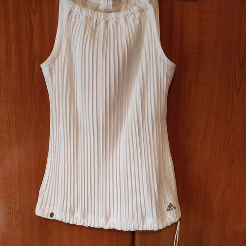 Adidas T-shirt
