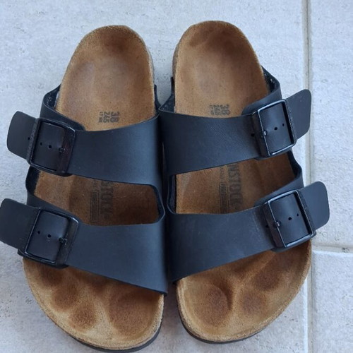 Birkenstock Classic Arizona sandals size 38 like new, black