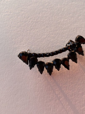 Earring new black