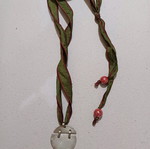 Necklace new, beautiful and unique