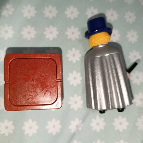 Playmobil Special Plus 70156 like new, missing bunny