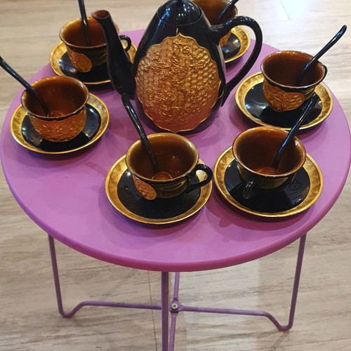 Vintage Chinese tea set with Papier Mache lacquer from 1960s like new