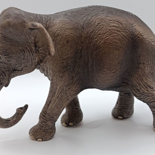 Schleich Wild Life African Elephant Figures like new