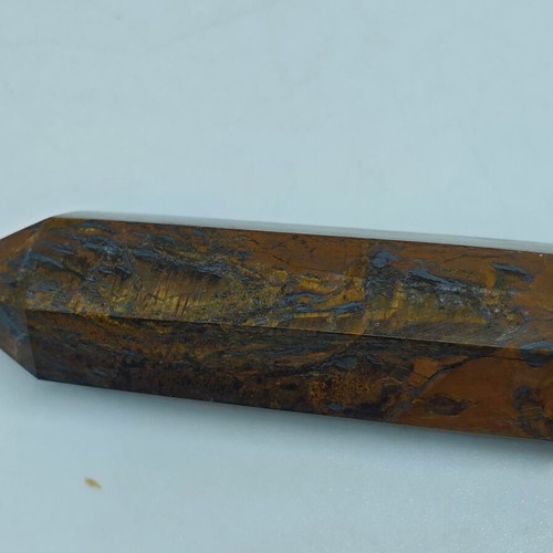 Tiger Iron crystal tower shaped like new 8 cm