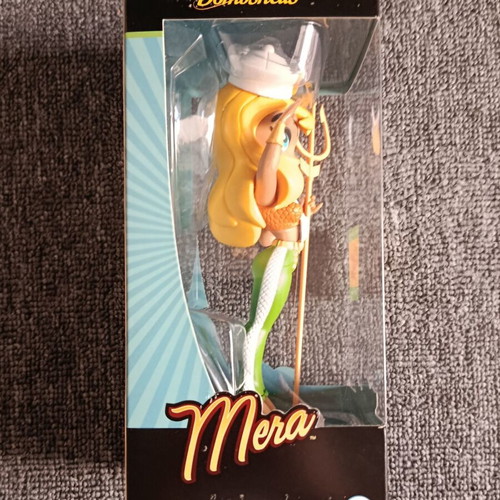 DC Bombshells Classic Mera collectible vinyl figure like new