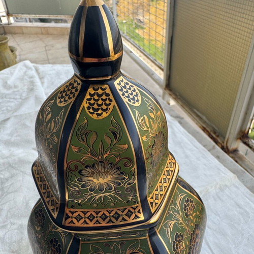 Gilded Chinese vintage container used