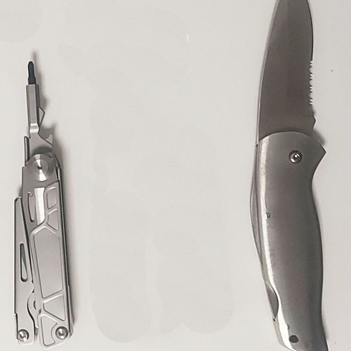 Multitool with locking knife, scissors and screwdriver like new