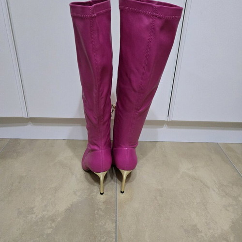 Boots tall new pink/fuchsia with gold heel size 38