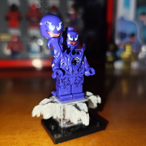 Agony Comic Accurate figure like new with symbiote effect and bases