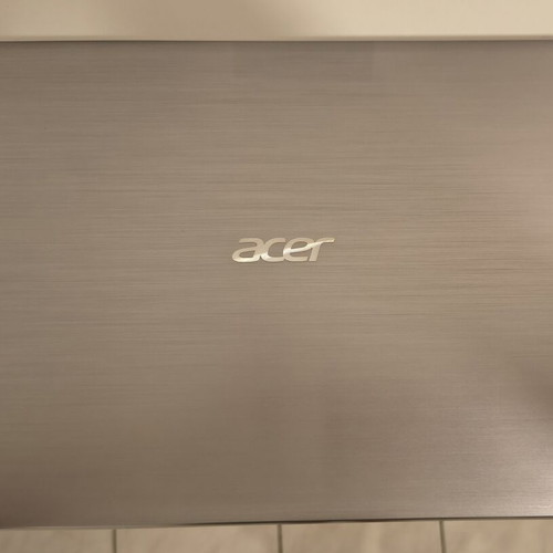 Acer Swift 3 SF314-52 i5-8250U laptop used, 8GB RAM, 256GB SSD