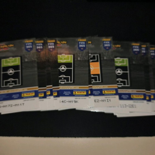 Panini FIFA 365 2022 cards like new, pack of 30