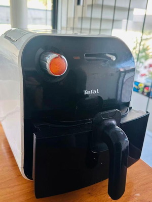 Tefal Air Fryer like new for healthy cooking