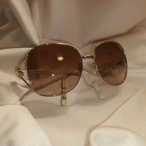 Salvatore Ferragamo sunglasses used, brown degrade lens with case