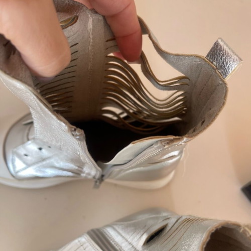 Silver boots like new, size 37