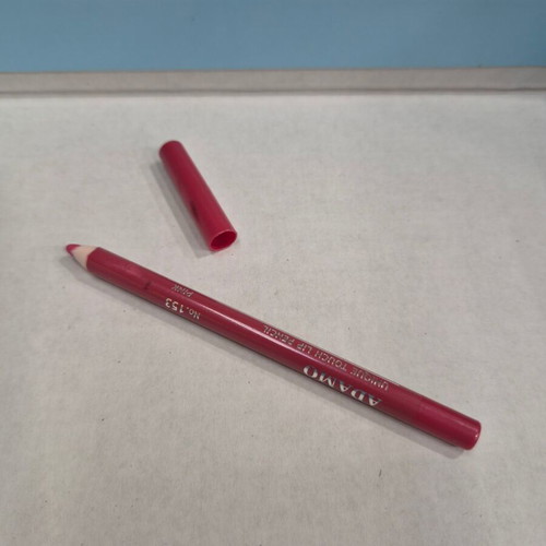 Lip Pencil like new, soft pink with glitter shine