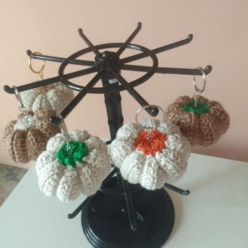 Handmade knitted pumpkin keychain new