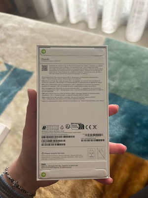 IPhone 16e καινούργιο, σφραγισμένο στο κουτί, 128GB, μαύρο