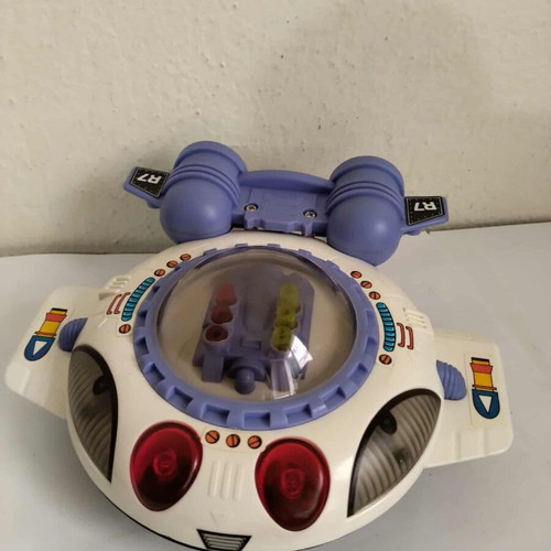 Lazer Saucer 2001 new flying saucer toy with lights and sounds