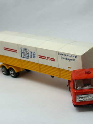 Play Trucks truck used, scale 1:50, Afoi Gavriilidi