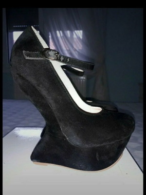 Platform shoes like new, suede, size 35, without heel