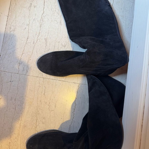 Suede knee-high boots size 41 like new, black