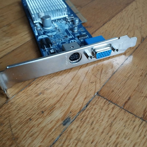 Gigabyte ATi Radeon 9200SE 128MB AGP graphics card used