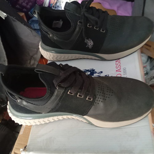 U.S. Polo Assn. sneakers size 42 used, black with red lining