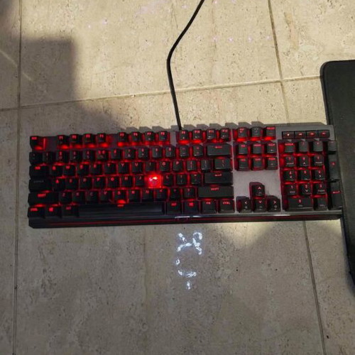 Cooler Master gaming bundle μεταχειρισμένο με πληκτρολόγιο MK750, ποντίκι MP510 και mousepad