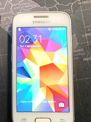 Samsung and Nokia cell phones used, pack of 4, functional