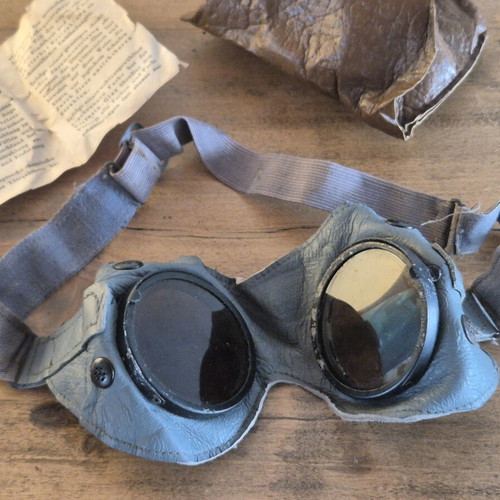 Original WWII German Ultrasin 75% Goggles Set 1942 Merz-Werke Wehrmacht