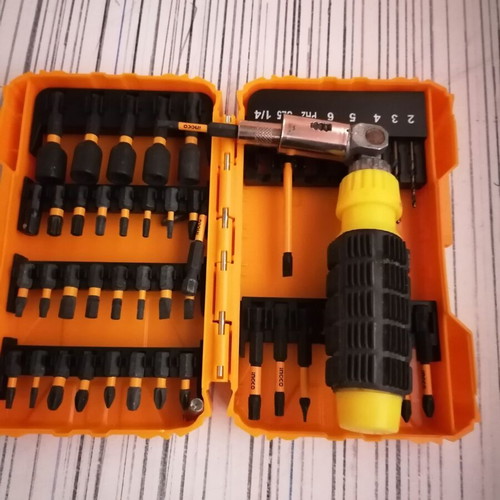 Folding screwdriver used for all screws
