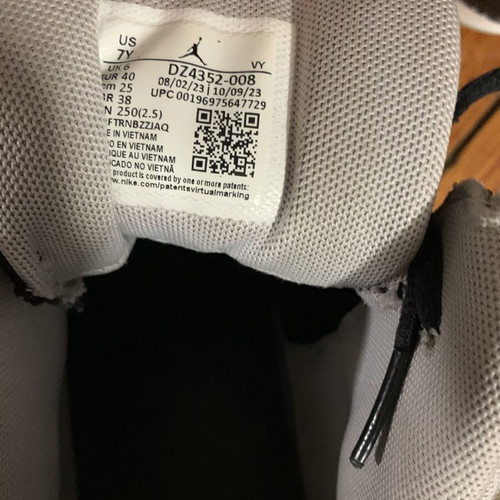 Jordan shoes size 40 like new