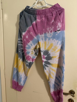 Bershka women's sweatpants used, size small, multicolor