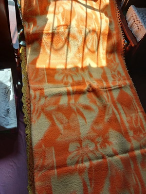 Blanket used, with flowers, good condition