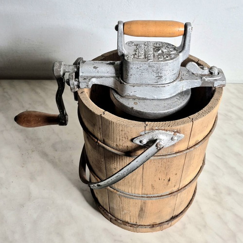 Husqvarna Vintage Ice Cream Maker used, manual wooden bucket