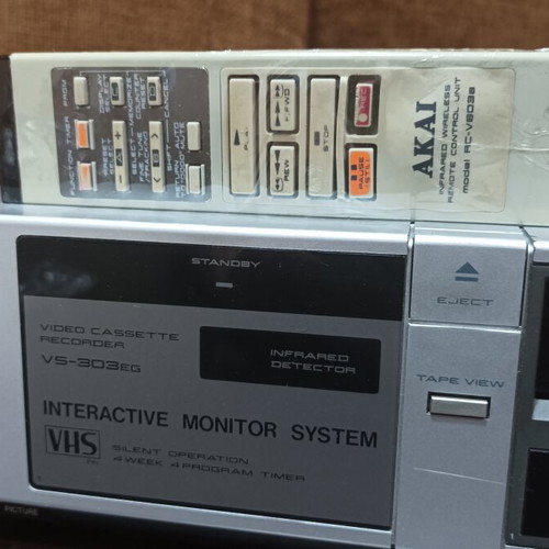 Akai VS-303 EG VHS VCR video cassette recorder player used, for repair