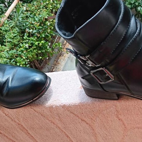 Voi&Noi low ankle boots size 37 used, black with warm lining and zipper