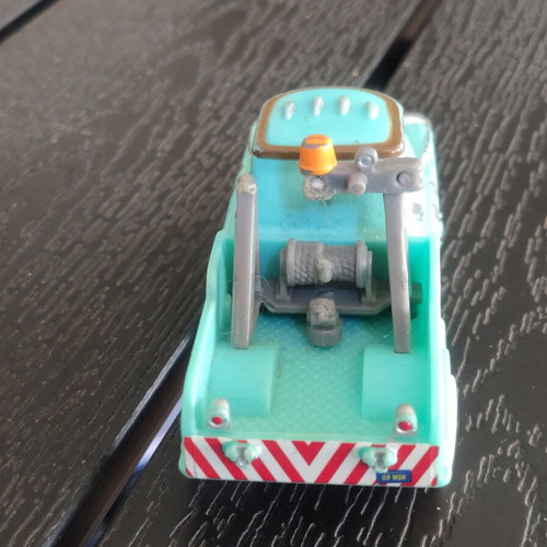 Disney Cars Tow Mater 1:55 used, broken crane