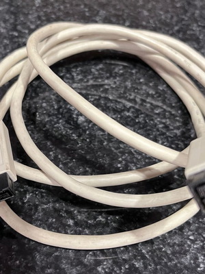 IEEE 1394b and IEEE 1394a FireWire 800 cables 1.5m and 0.35m used