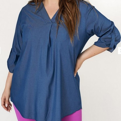V-neck denim shirt plus size like new from Pretty Jusy