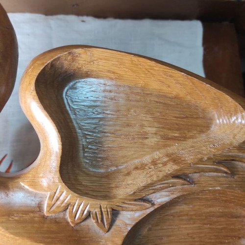 Wooden carved swan plate old Greek 1970 large size like new