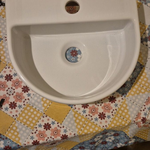 Porcelain countertop washbasin new 28x32 cm